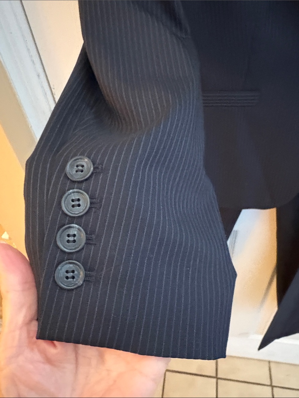 Ann Taylor black size 6P petite Pinstripe Women's Suit Jacket & Pants like new - Picture 3 of 11